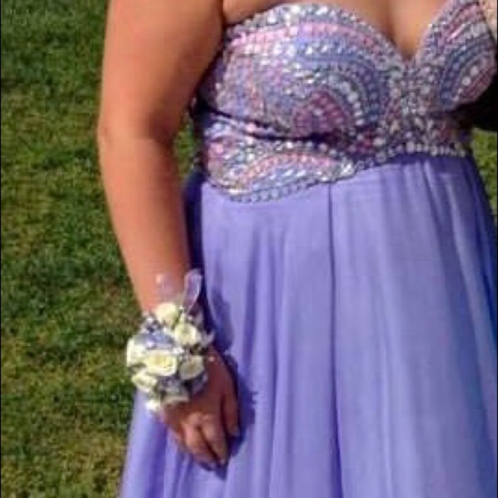 Prom dress - Picture 4 of 4